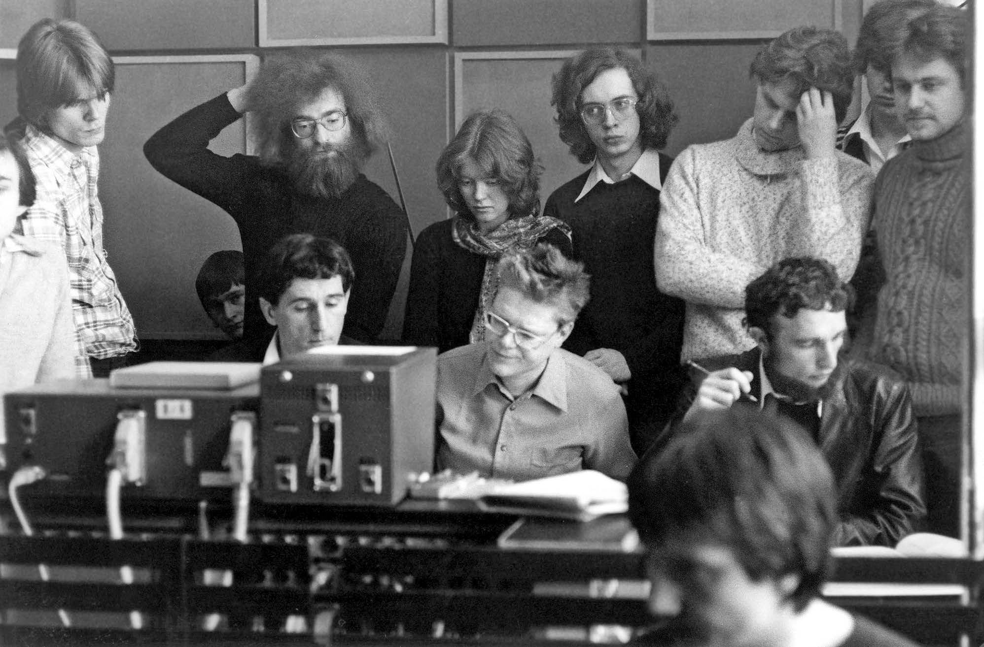 Das Orchester redet mit: Dietmar Wiesner und Hans Zender bei einer Probe 1979. Foto: Kranick