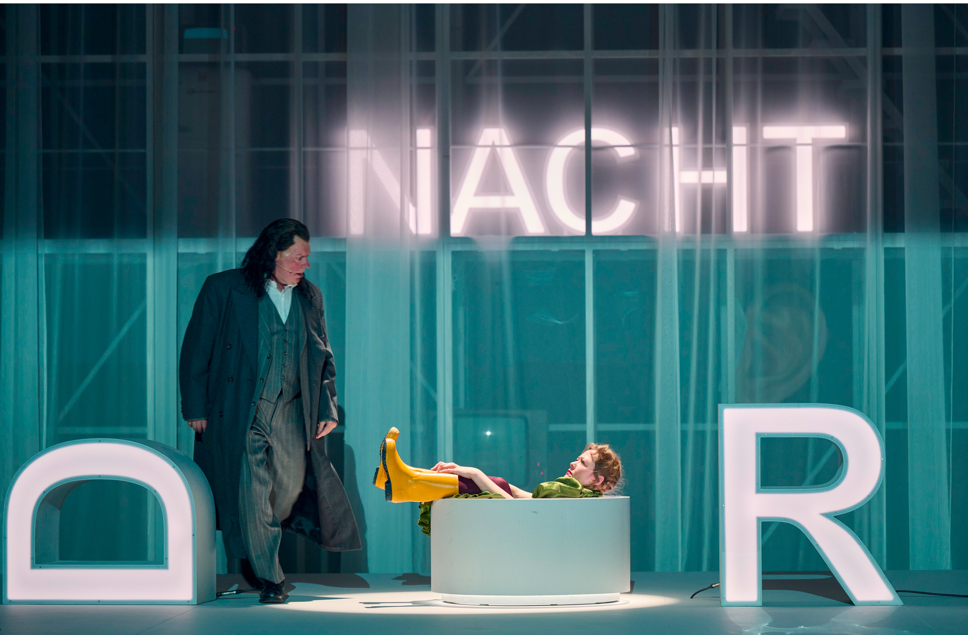 Bernhard Langs Oper „Dora“ an der Stuttgarter Staatsoper. Foto: Martin Sigmund.