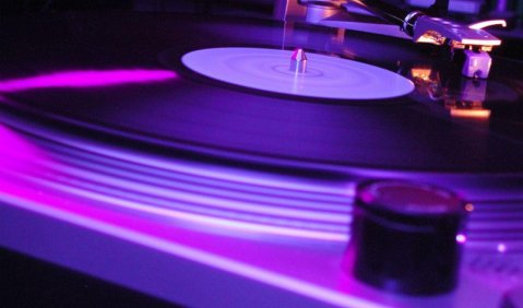 Discjockeys wollen CDs kopieren - Musikindustrie lehnt es ab