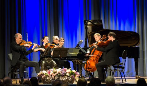 Musikverein Regensburg 175 - Signum Quartett mit Alexander Lonquich (c) JM Koch