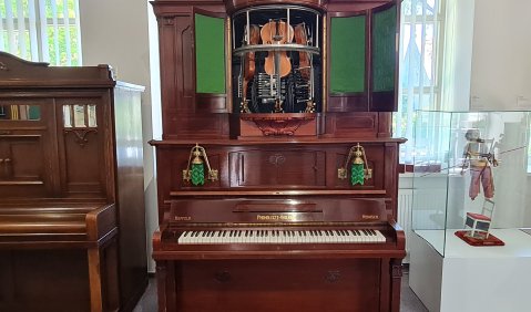 Als „Achtes Weltwunder“ wurde dieses Orchestrion auf der Brüsseler Weltausstellung ausgezeichnet, denn Streichinstrumente mechanisch spielbar zu machen galt als ausgesprochen schwierig. © Ralf-Thomas Lindner