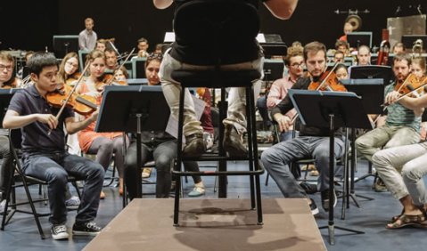 „Le Silence des Sirènes“ von Unsuk Chin: First Reading mit Sir Simon Rattle am Pult. Fotos: Stefan Deuber, Lucerne Festival