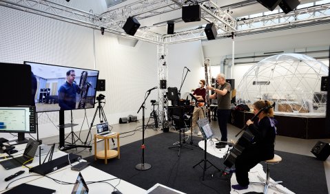 Interaktive Probe der Ensembles KNM Berlin und Norrbotten NEO, Fotocredit: ISS / Nikolaus Brade