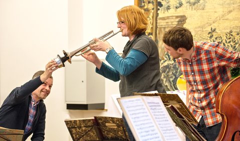 Musikerleben im Zentrum: Kinderkonzert „Überraschung“. Foto: Klaus Satzinger-Viel