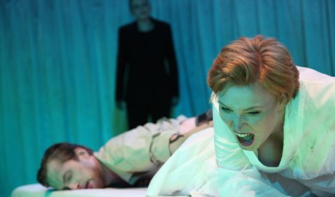 Benjamin Brittens „Die Schändung der Lukrezia“ in der Inszenierung von Matthias Oldag beim Opernfestival Miskolc. Foto: Theater&Philharmonie Thüringen