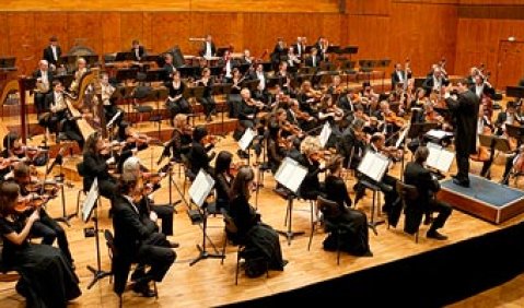 Die Stuttgarter Philharmoniker eröffneten das Gedenkonzert im Beethovensaal der Liederhalle. Foto: Stuttgarter Philharmoniker