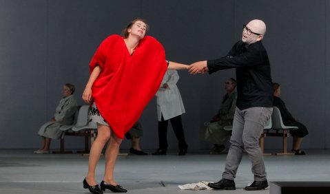 Vorne: Marysol Schalit und Hyojong Kim. Foto: Jörg Landsberg.