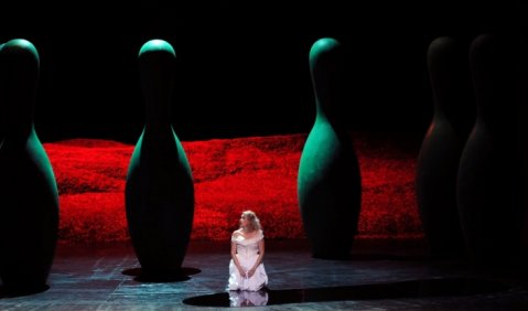 Helena Juntunen in „Der ferne Klang“ an der Opéra National du Rhin. Foto: Alain Kaiser