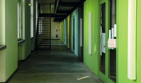 Übezellentrakt einer Hochschule. Foto: Hufner